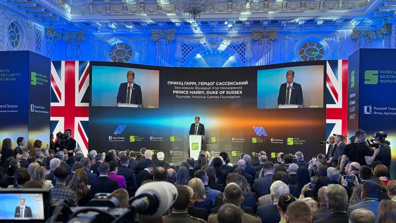 Герцог Сассекский выступил на форуме в Украине, заявив, что прибыл как солдат и гуманитарный деятель, а также обратился к Владимиру Путину с призывом прекратить войну и напомнил США об обязательствах перед Киевом.