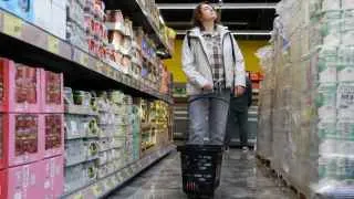 Глава военной разведки Швеции Томас Нильссон заявил, что реальные показатели инфляции и дефицита бюджета в России существенно выше официальных, а экономика страны при растущих военных расходах приближается к финансовой катастрофе.