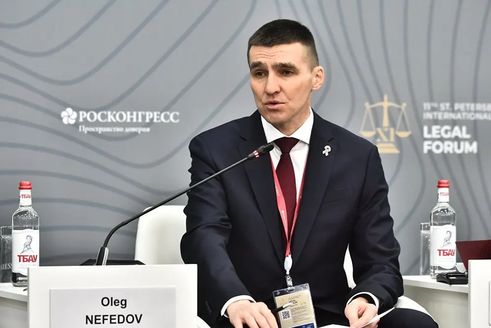 Высшая квалификационная коллегия судей рассмотрит рекомендацию кандидатуры судьи Олега Нефедова на должность заместителя председателя Верховного Суда — председателя коллегии по гражданским делам. Нефедов известен рядом резонансных решений о признании и запрете деятельности ряда организаций.