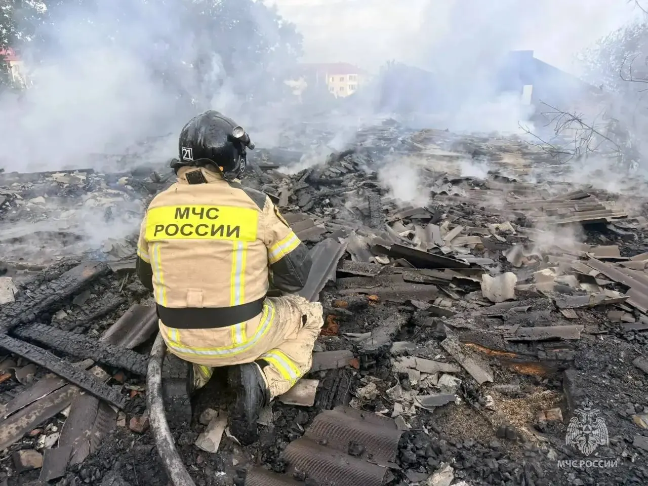 В Благовещенке Алтайского края в пожаре сгорел сарай площадью около 12 м², погибло 100 голов птицы, люди не пострадали; вероятная причина — нарушение монтажа электрооборудования.