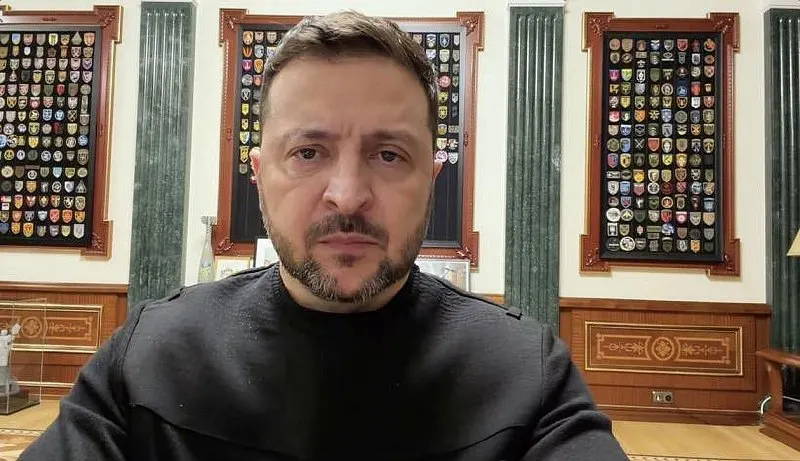 Разведка с участием американских и европейских партнёров зафиксировала подготовку комбинированного удара с применением «Орешника», в том числе по Киеву. Зеленский призвал граждан внимательно относиться к сигналам тревоги и пользоваться укрытиями.