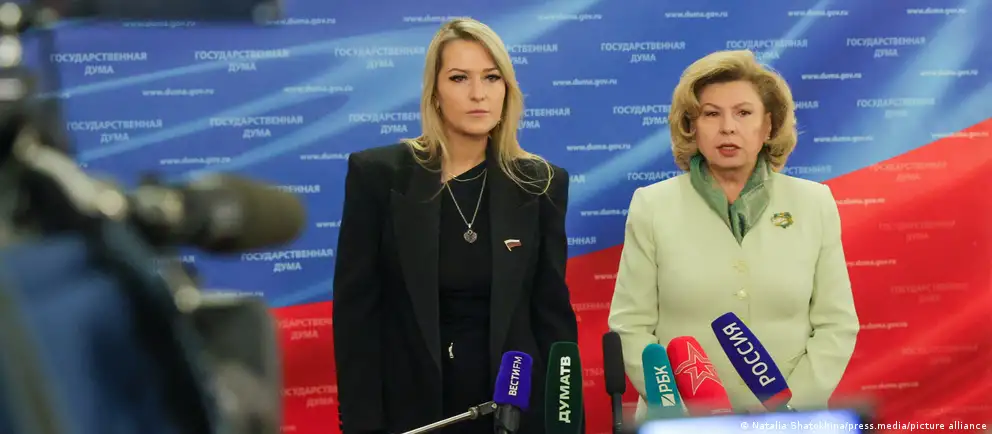 Яна Лантратова заявила о приоритете помощи участникам «СВО» и их семьям. Правозащитники скептически оценивают её назначение и сомневаются в способности института омбудсмена защищать граждан в конфликтах с государством.