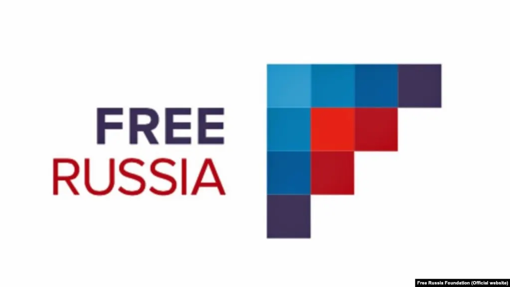 Росфинмониторинг включил в реестр террористов и экстремистов руководство зарегистрированного в США фонда «Свободная Россия». В отношении них, по словам фонда, возбуждены уголовные дела; организация называет это очередной волной репрессий.