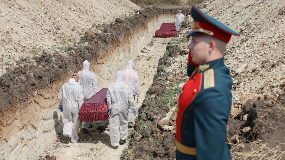Анализ поимённых списков, реестра наследственных дел и судебной статистики даёт документально обоснованную нижнюю оценку потерь российских военнослужащих — не менее 352 тыс. человек.
