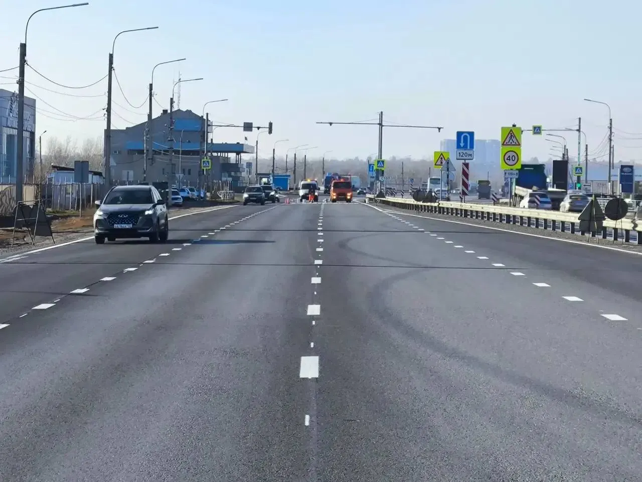 Ремонт дорожного полотна на мостовом переходе через Обь в Барнауле продлится до конца июля, одну из двух полос планируют перекрывать; стоимость работ оценивают в ~150 млн рублей.
