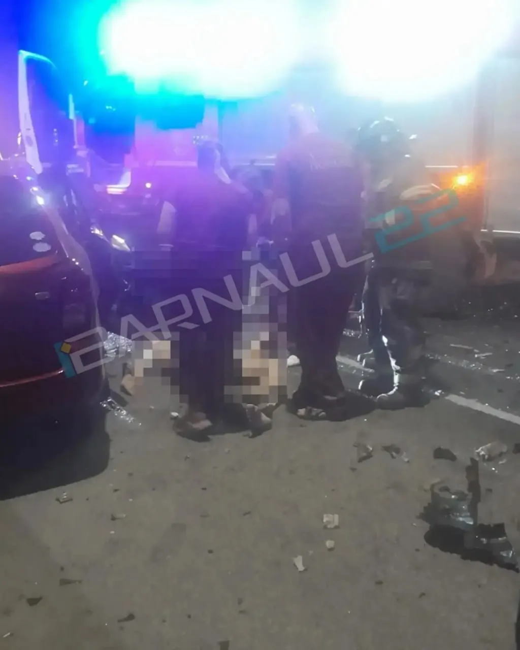 На 6-м километре трассы Р-256 около полуночи 16 июля Toyota при обгоне выехала на встречную полосу и столкнулась с микроавтобусом Fiat; водитель Toyota скончался на месте.