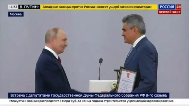 На церемонии награждения в Кремле Нечаев заявил, что для победы в специальной военной операции необходимо приложить ещё больше усилий и пообещал служить России.