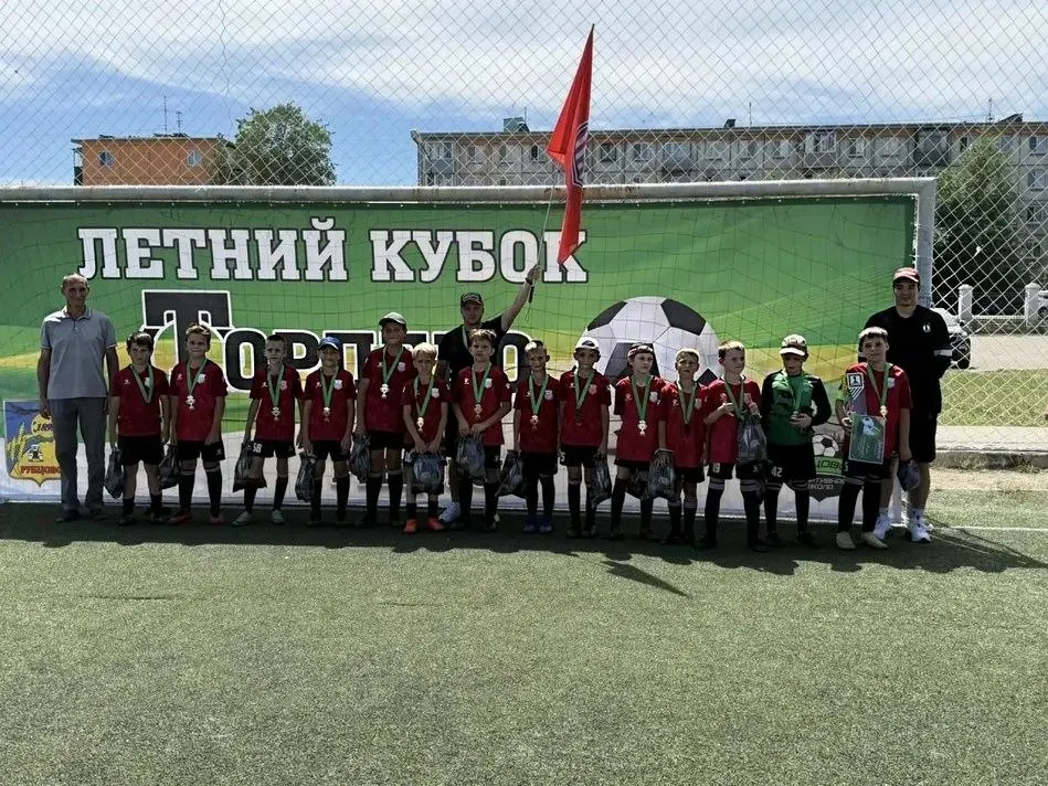 В Рубцовске прошёл детский турнир по футболу для 2016–2017 годов рождения: в соревновании участвовали команды из Рубцовска, Барнаула и Горняка. В серебряной лиге все призовые места достались рубцовским командам; были названы лучшие игроки и тренеры.