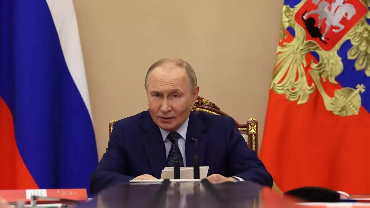 Президент наградил ученых, работников культуры и соцсферы Алтайского края: медалями и почетными званиями отметили вклад в научные разработки и развитие региона.