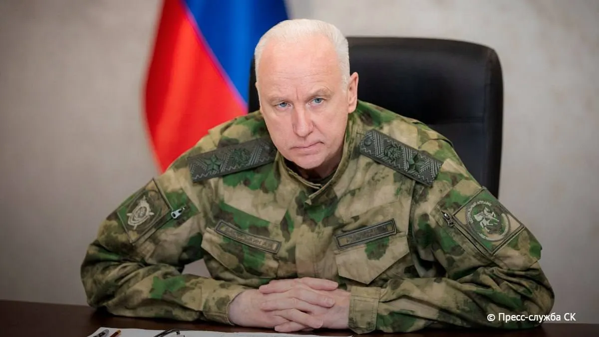 По данным Следственного комитета, с начала военных действий 54 региона России пострадали от атак: погибли 1 472 человека, ранены 6 754; ущерб превышает 1 трлн рублей.