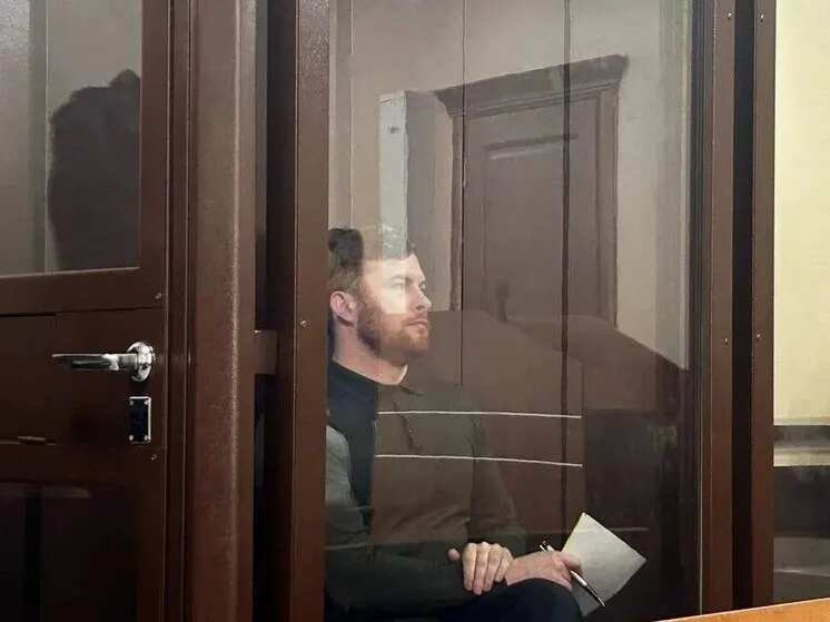 Центральный районный суд Барнаула взыскал с бывшего вице‑мэра Антона Шеломенцева сумму, эквивалентную цене автомобиля, который, по версии следствия, купили на часть взятки.