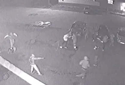 Трое жителей Новосибирской области признаны виновными в вооружённом хулиганстве: двоим дали по 2,5 года, третьему — 2 года 2 месяца; организаторов выделили в отдельное производство.