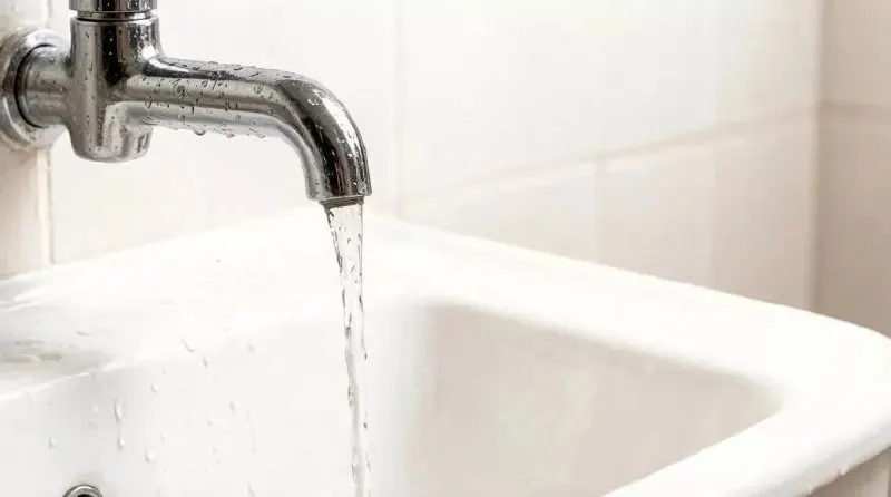 Запланировано временное прекращение подачи горячей воды с 27 августа 09:00 до 28 августа 09:00 в Ленинском районе по причине работ на магистрали.
