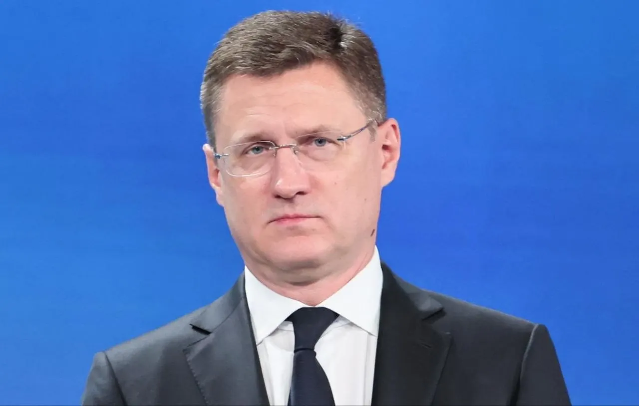 Правительство поручило Минэнерго и ФАС усилить контроль за розничными ценами на топливо на независимых заправочных станциях.