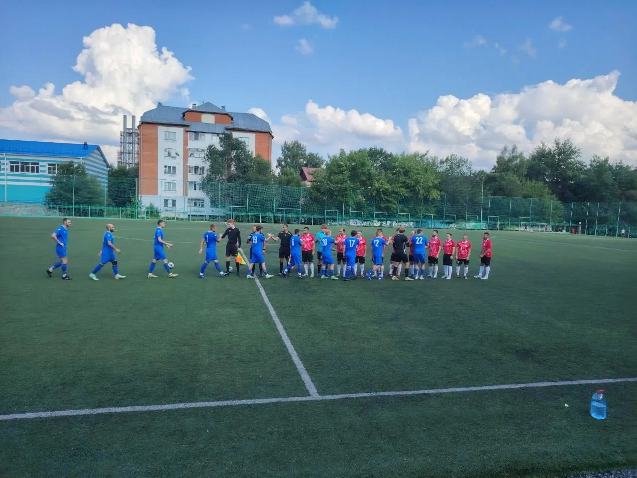 В Горно-Алтайске прошёл матч чемпионата Алтайского края: хозяева поля, «Спартак», разгромили «Бию» со счётом 4:1.