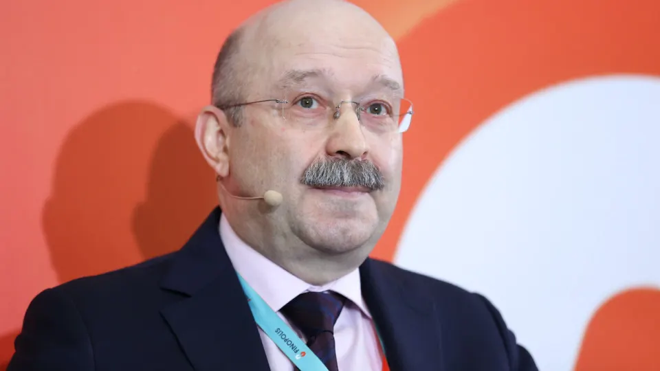 Эксперты предупреждают: переход к мобилизационной экономике требует крупных переделок институтов и множества законов, и осуществляется лишь спустя годы.