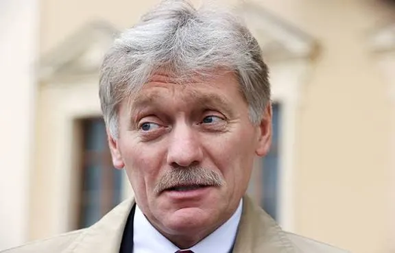 Пресс-секретарь президента назвал санкции недружественным шагом и заявил, что они могут усложнить мирное урегулирование на Украине.