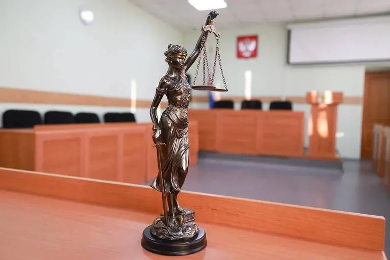 Следствие завершило расследование по делу 34-летнего предпринимателя, обвиняемого в нарушении техники безопасности на объекте общественного питания в Алтайском крае.