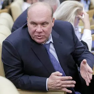 Депутат Госдумы предложил установить официальный день памяти участников специальной военной операции и обсудить его после завершения операции.