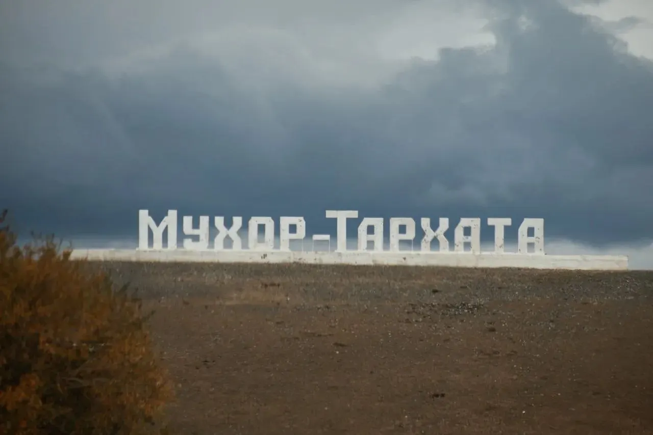 Обсуждены меры по ремонту культурной инфраструктуры, строительству новых спортивных объектов и обновлению дорог в Мухор-Тархате и Саратане.