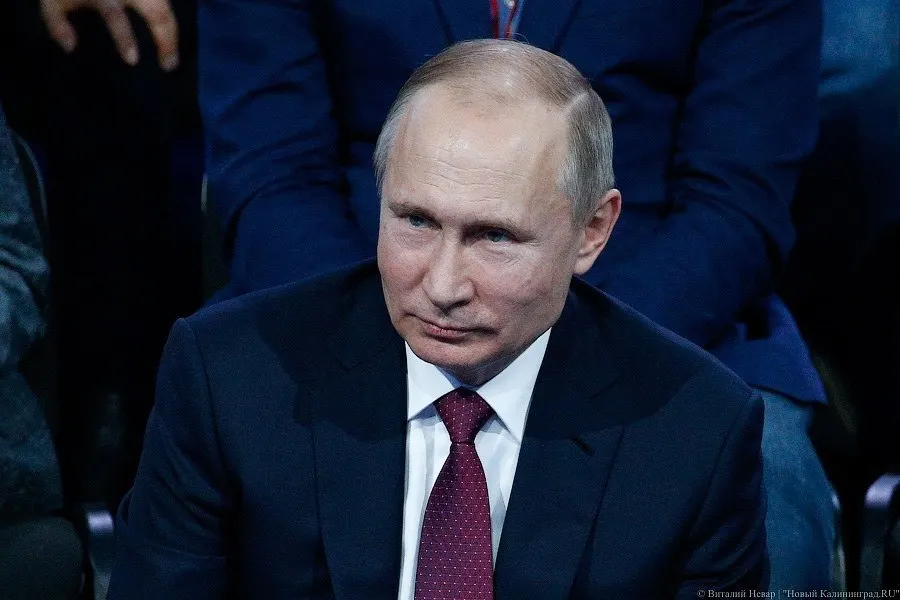 Президент поручил во всех регионах внедрить систему независимой оценки качества и условий оказания услуг в социальной сфере через Госуслуги; доклад о ходе работ — к 1 февраля 2027 года.