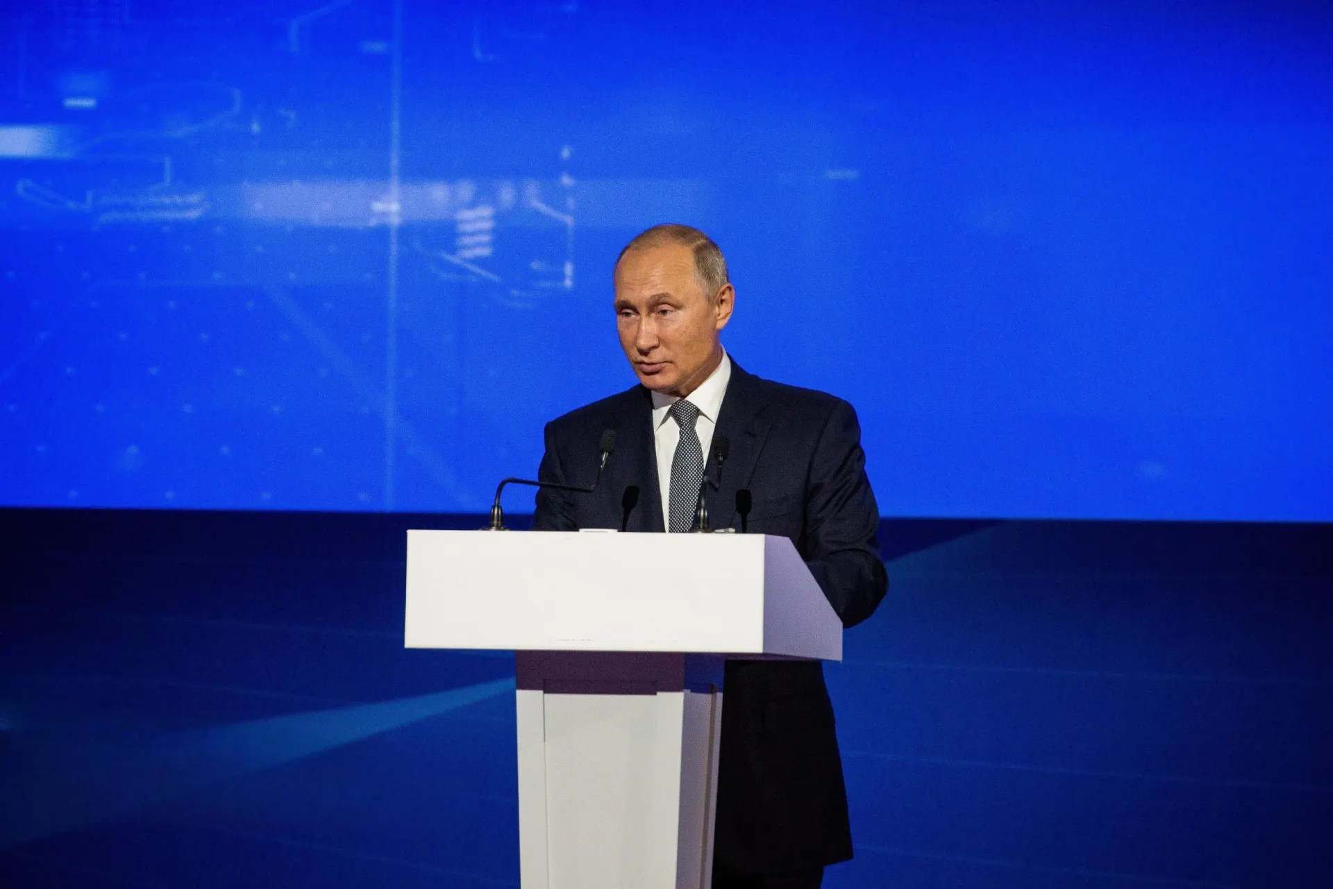 Путин выступил на форуме Валдай и разъяснил позицию Москвы по переговорам и ситуации в зоне СВО.