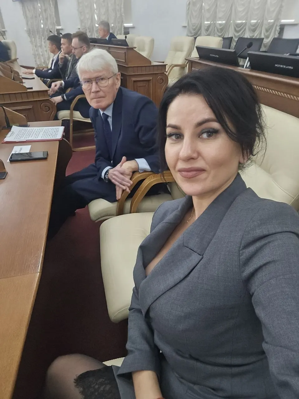 Бывшая депутат Госдумы Мария Прусакова возглавила фракцию КПРФ в региональном парламенте Алтайского края; ранее она руководила объединённой группой по регионам Алтая и Сахалинской области и не прошла в Госдуму.