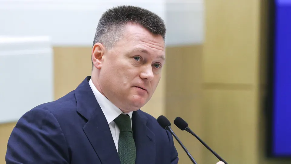 Официальные лица обсудили новые меры поддержки китайских инвесторов, углубление взаимодействия между российскими и китайскими судами и влияние войны на инвестиционный климат.