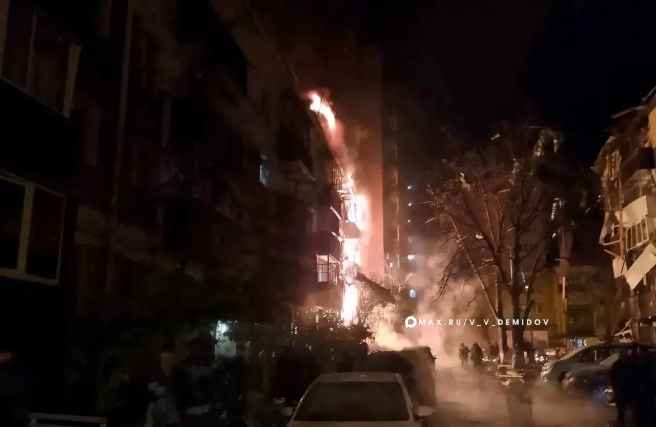 Свыше 500 беспилотников атаковали Россию ночью; погиб один мирный житель.