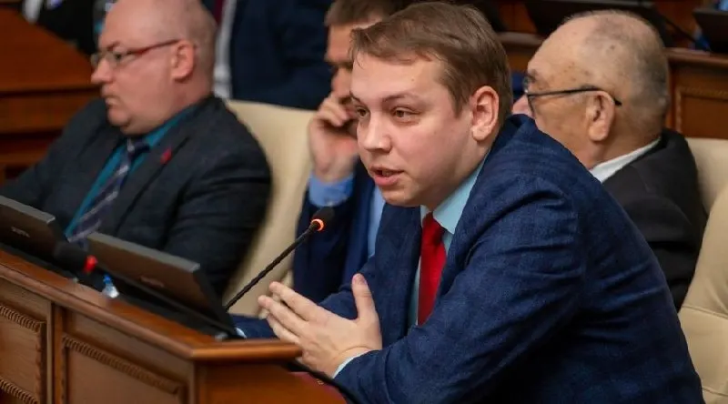 Алтайский краевой суд оставил в силе решение о взыскании с бывшего депутата АКЗС Сергея Матасова стоимости квартир, купленных в Барнауле.