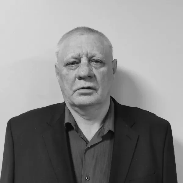 Умер баскетбольный тренер Михаил Фролов, долгие годы работавший в Алтайском государственном педагогическом университете и тренировавший мужскую сборную вуза. Его воспитанники добивались побед и призовых мест на соревнованиях АСБ и чемпионата Алтайского края.